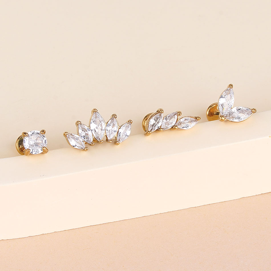1Pc Stainless Steel CZ Flower  - огляд і ціна Cluster Stud Ear