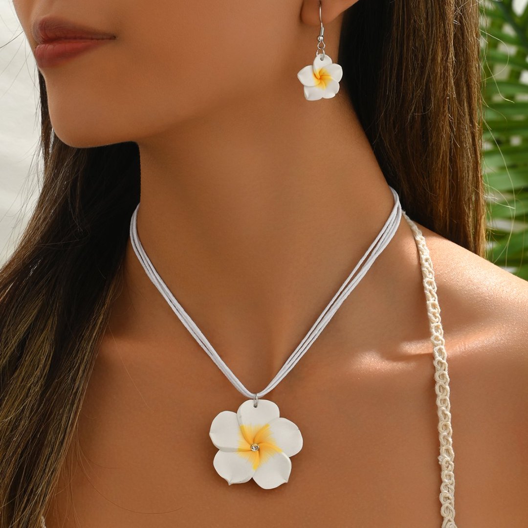 Soft Pottery Bohemian Plumeria - огляд і ціна Body Jewelry Earrings