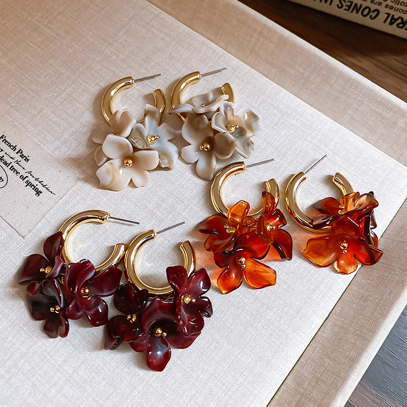 Maillard Flower Clusters Drop  - огляд і ціна Cluster Stud Ear