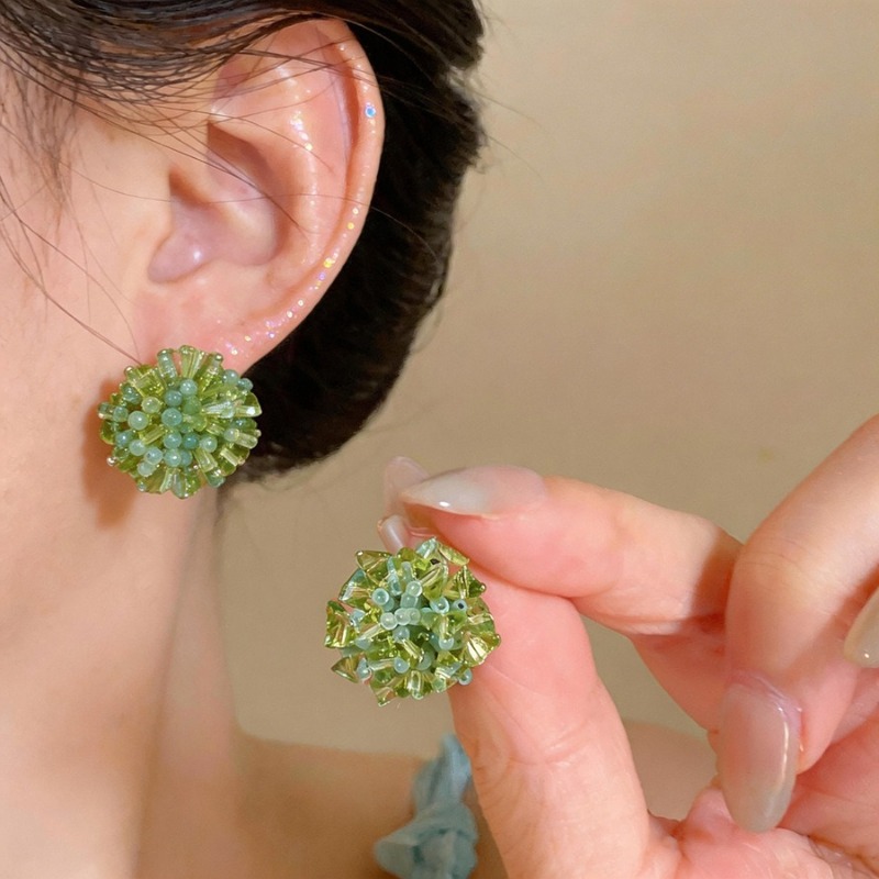 Fresh Handmade Flower Cluster  - огляд і ціна Cluster Stud Ear