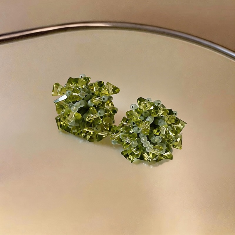 Fresh Handmade Flower Cluster  - огляд і ціна Cluster Stud Ear