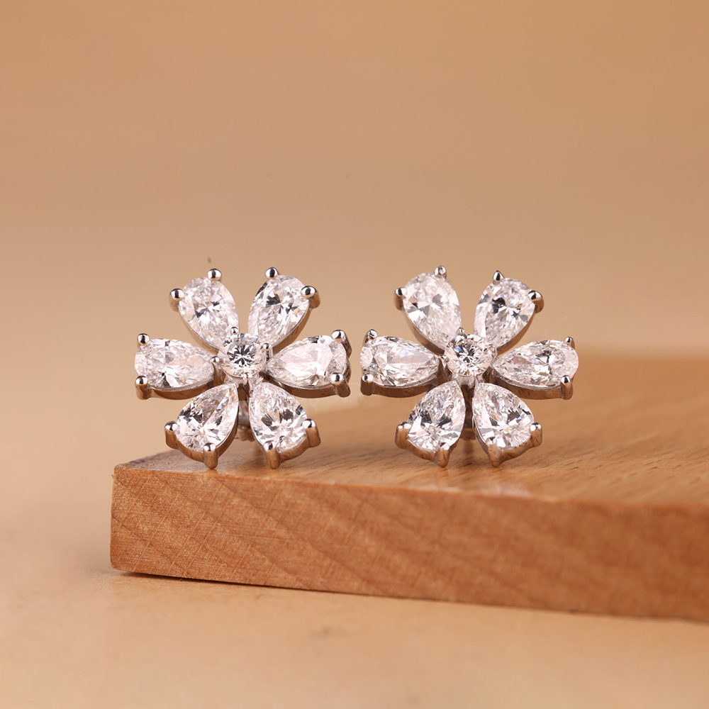 Cluster Flower Full Moissanite - огляд і ціна Cluster Stud Ear